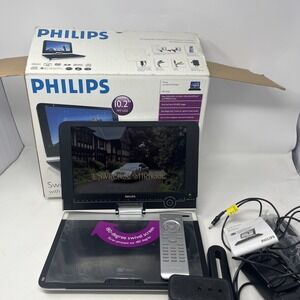 Philips PET1030/37 10.2" Portable DVD Player W/Swivel Screen USB/SD ports